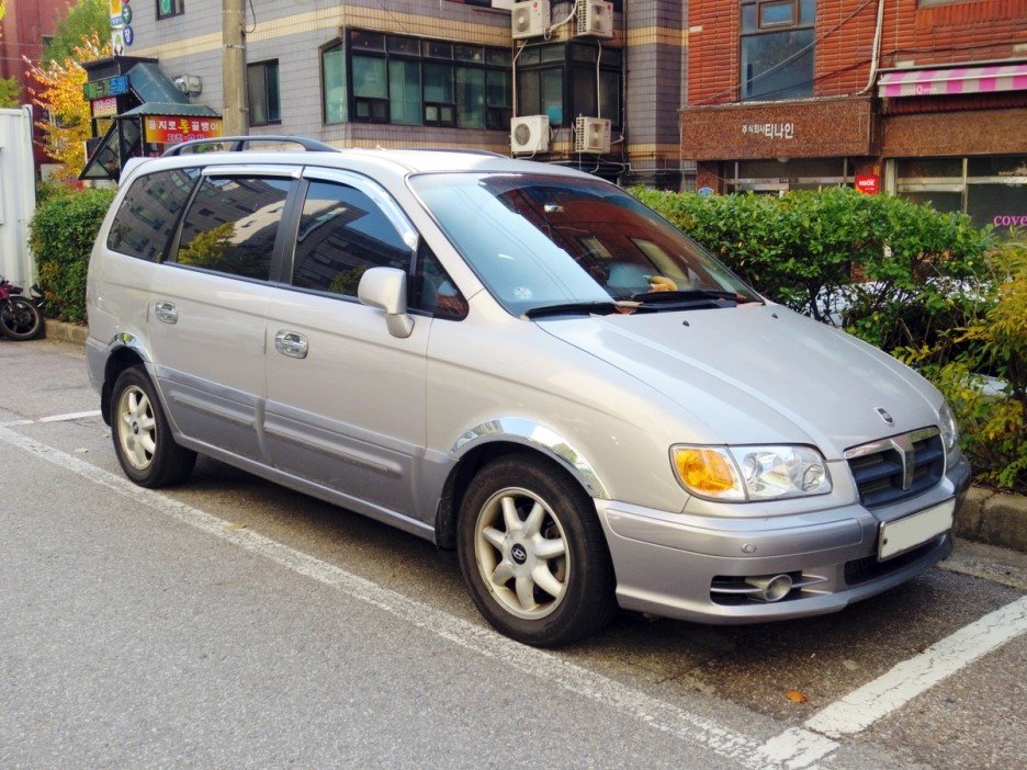 04_Hyundai_Trajet.jpg