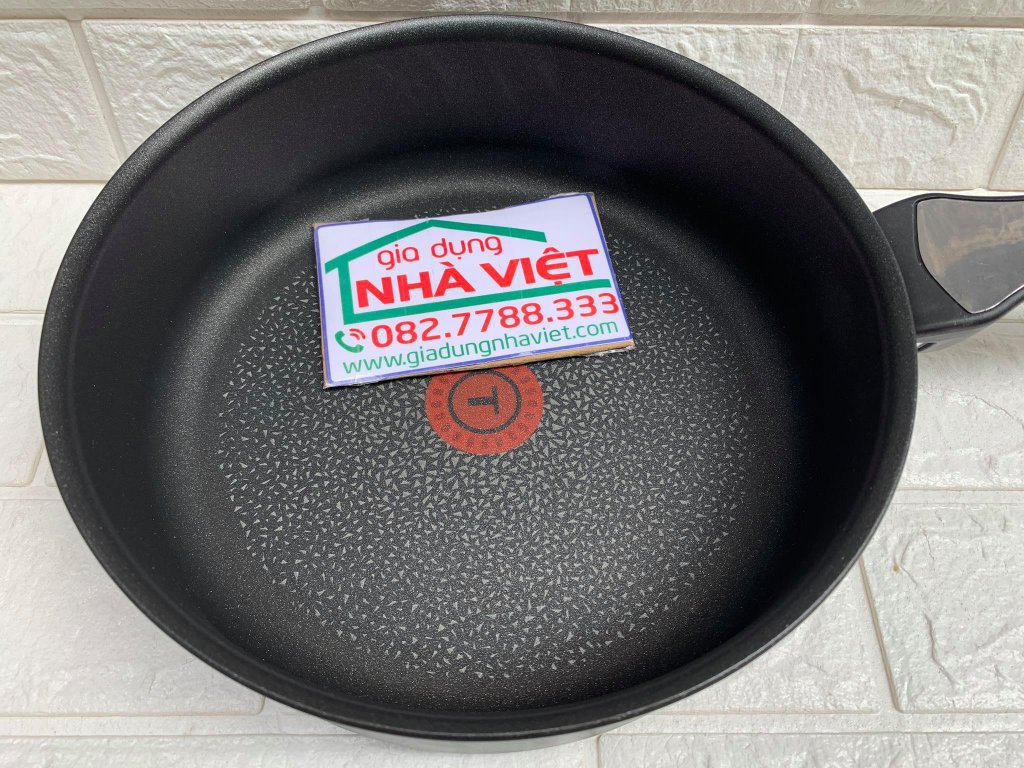 quanh-noi-chong-dinh-Tefal-Expertise-C6203272-8.jpg