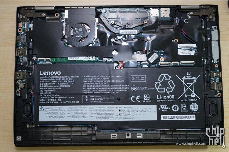 Lenovo-ThinkPad-X1-Carbon-4th-Disassembly-17.jpg