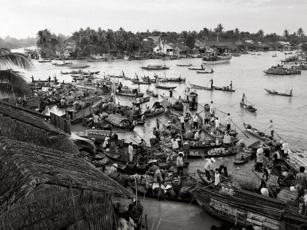 Boat-Market-Can-Tho,1995.jpg