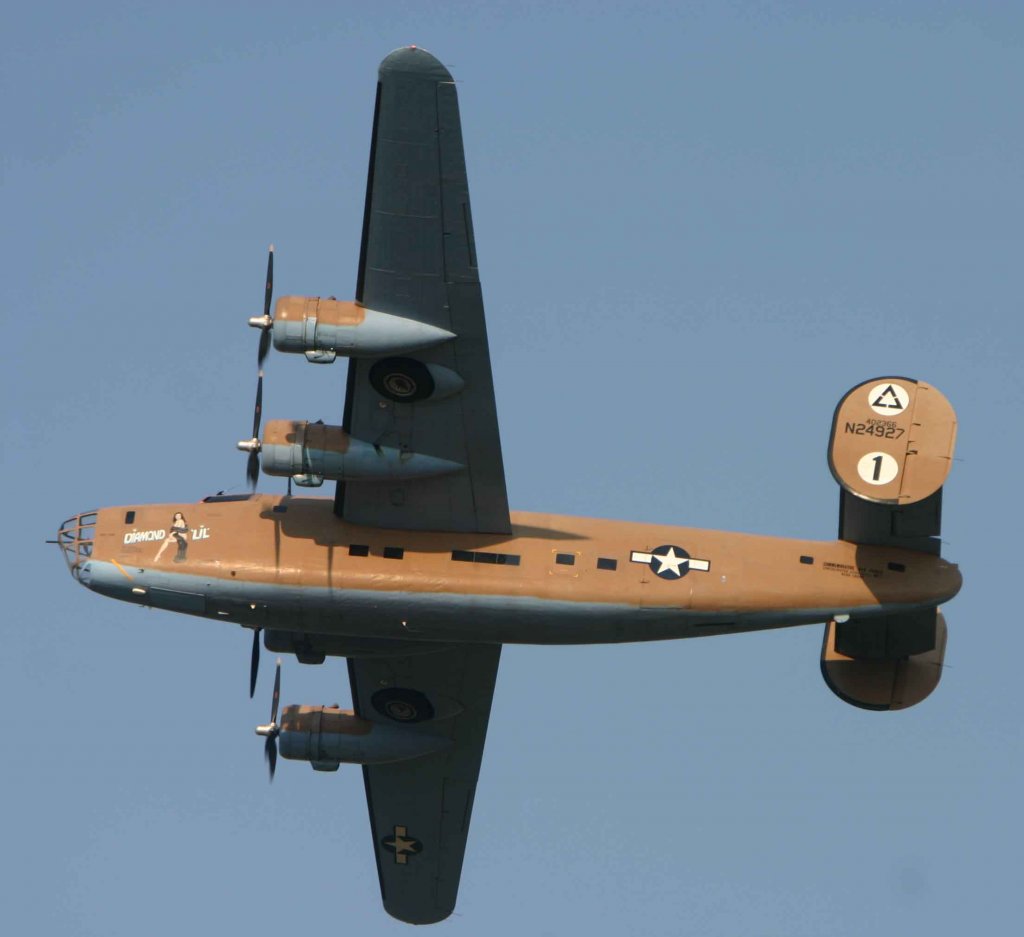 B-24_'Diamond_Lil'.jpg