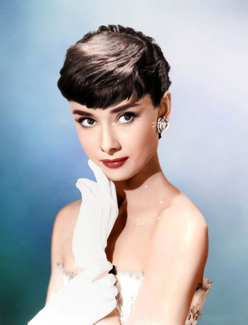 Audrey-Hepburn-audrey-hepburn-5879-5413-1564028357.jpg