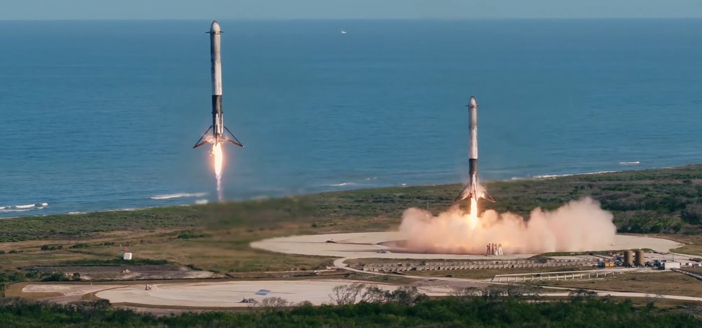 Falcon-Heavy-Demo-Feb-2018-SpaceX-1-crop.jpg