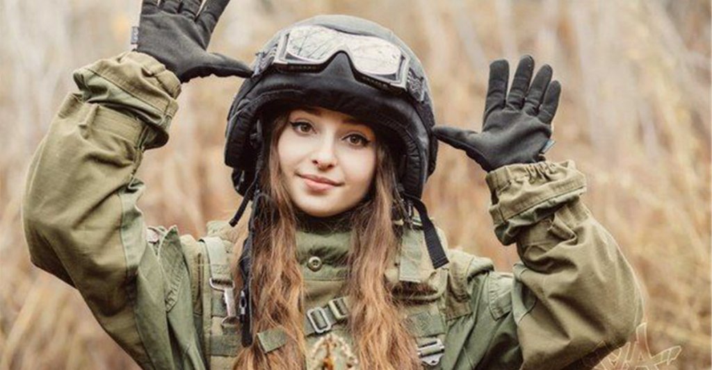 elina-deligioz-most-beautiful-soldier-featured.jpg