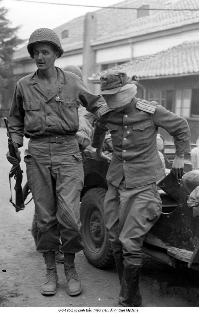 +Korean war_Carl Mydans (2_16).jpg