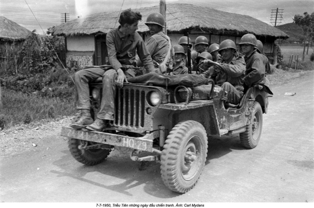 +Korean war_Carl Mydans (2_12).jpg