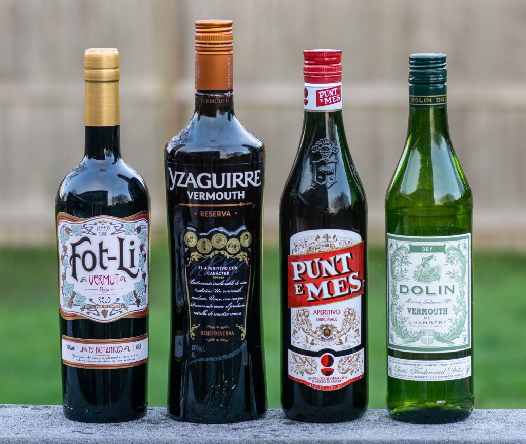 Four_bottles_of_vermouth.jpg