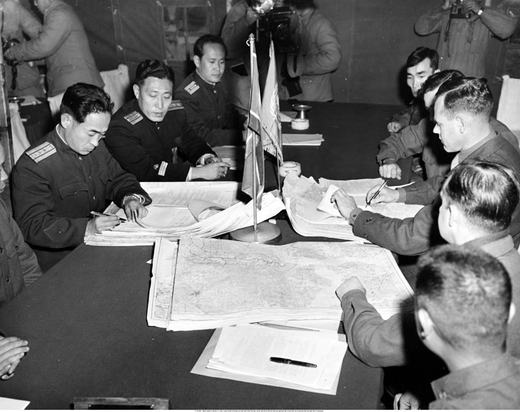 Korean war_dam phan 1951_10_11 (1).jpg