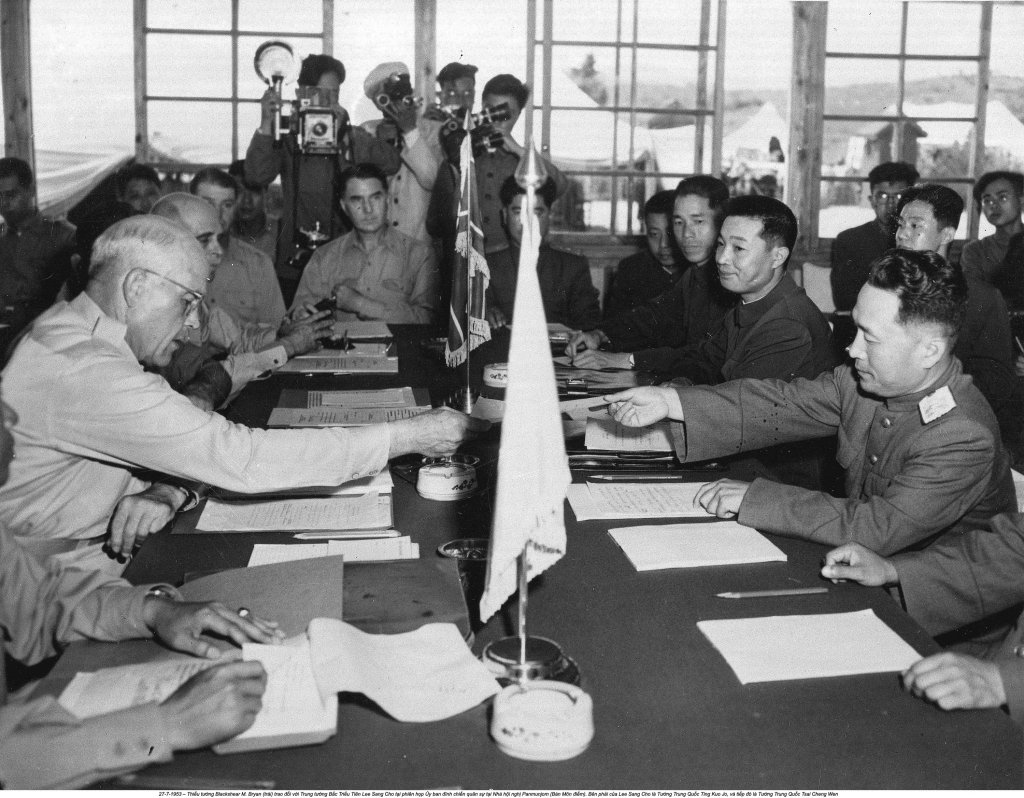 Korean war_dam phan 1953_7_27 (10).jpeg