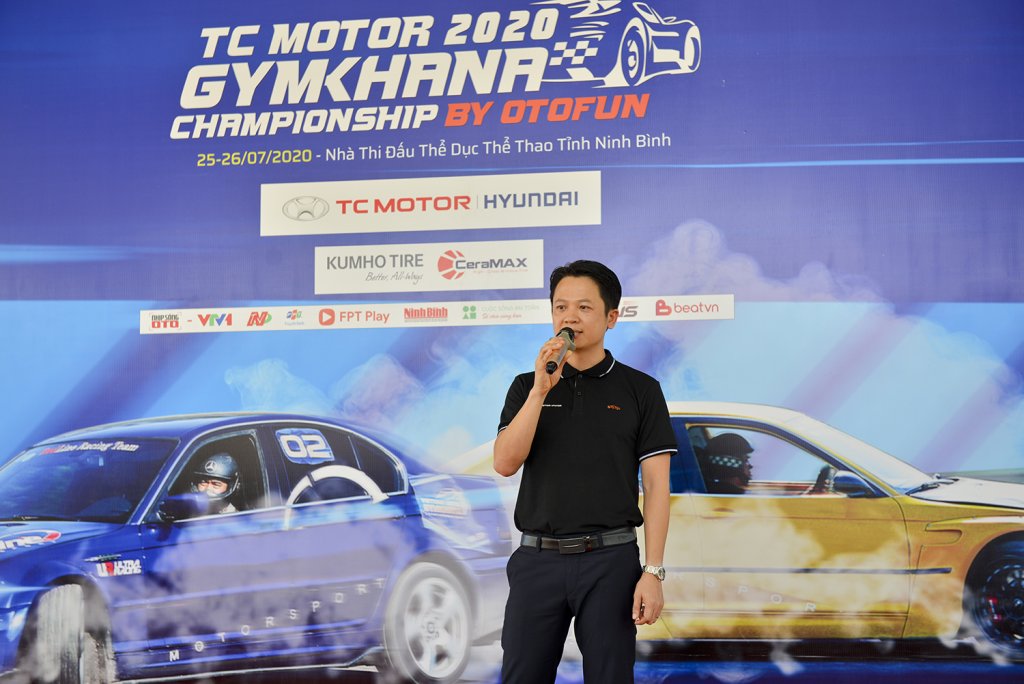 FIN_7359 ong Tran Huy Hoang -  dai dien NTT TC Motor.jpg