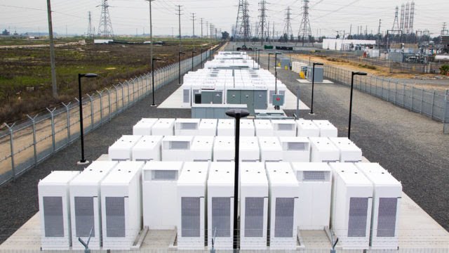 tesla_powerpack_2-640x360.jpg