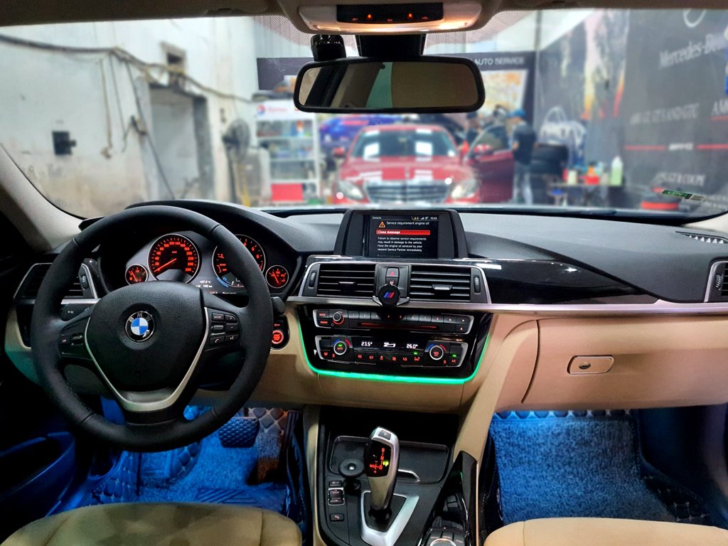 BMW-320i-2018-the-gioi-xe-duc (11).jpg