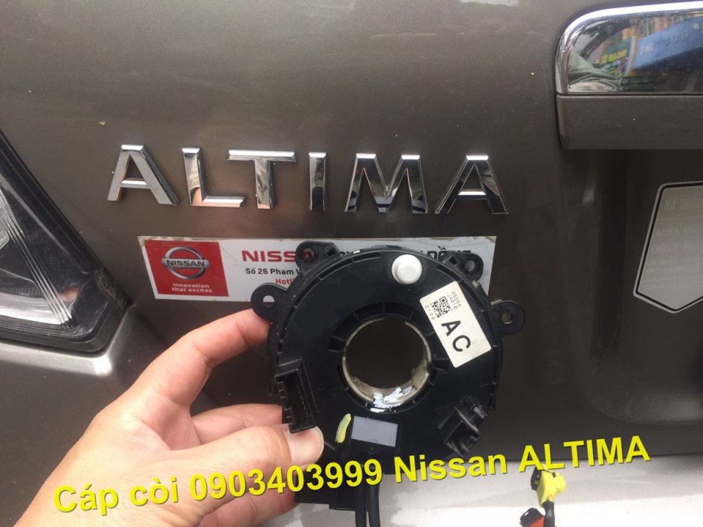 Niss ALTIMA11.jpg