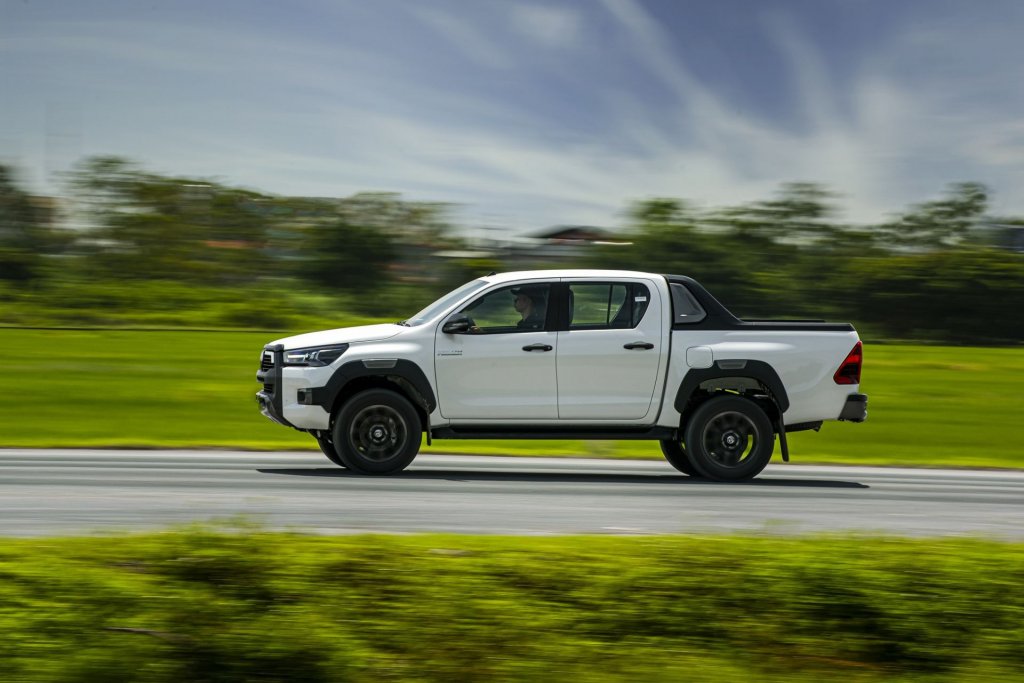 Ngoai_that_Hilux_2020_5.jpg