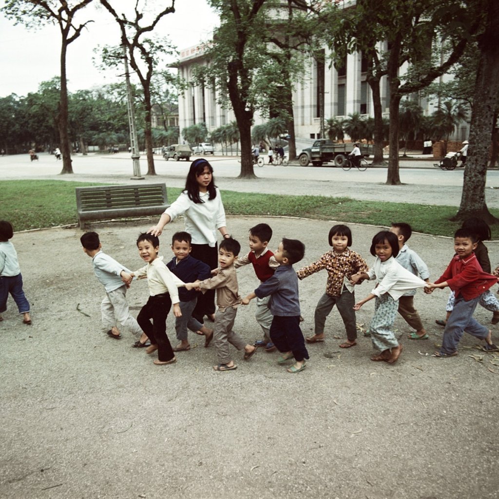 trien-lam-ha-noi-1967-1975-11-1601786532.jpg