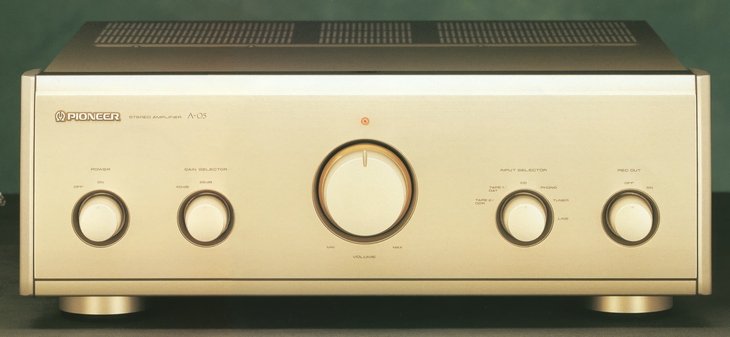 Pioneer A-05 ¥ 120.000 (1996).jpg