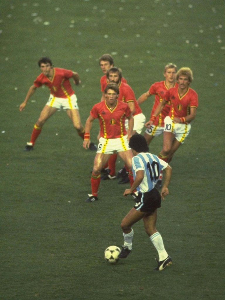 Maradona 1982_6_13 (5).jpg