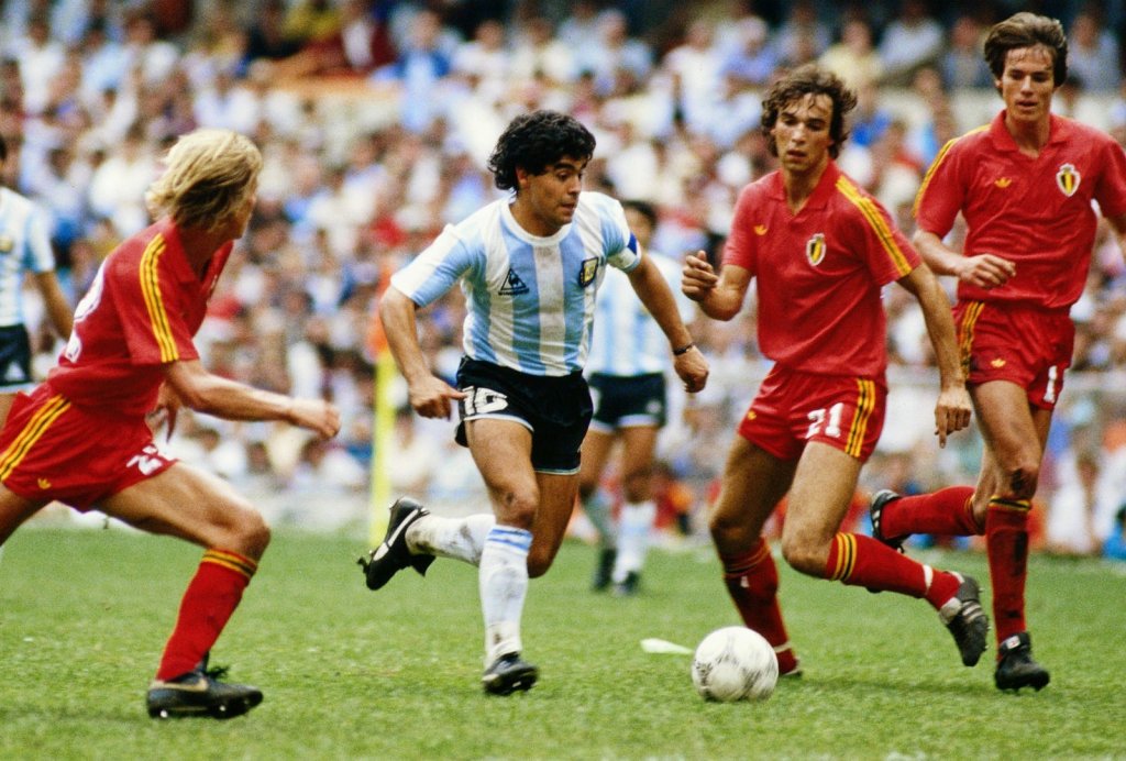 Maradona 1982_6_13 (7).jpg