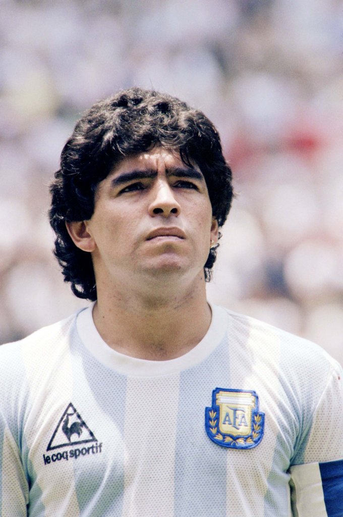 Maradona 1986_6_29 (1_1) Đức.jpg