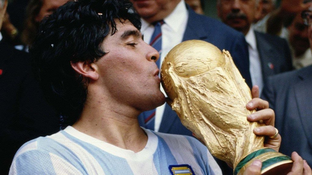 Maradona 1986_6_29 (2_18).jpg