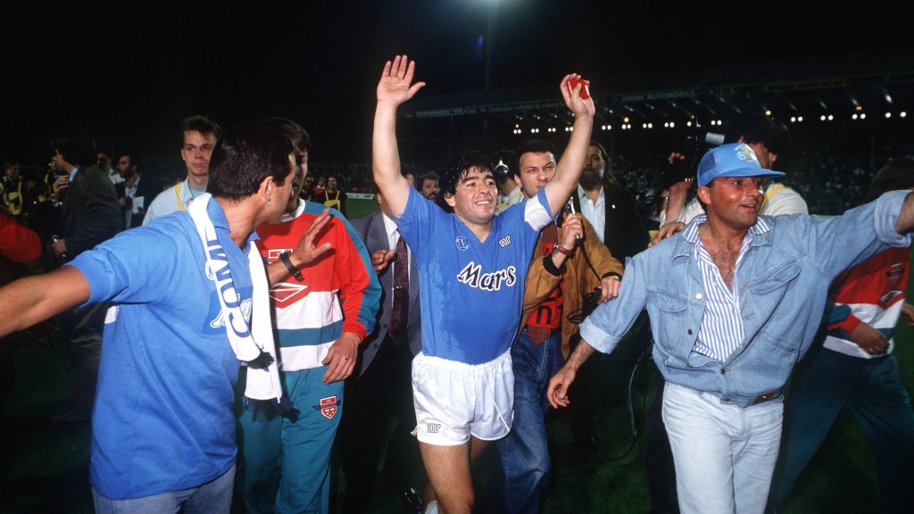 Maradona 1989_5_17 (4).jpg