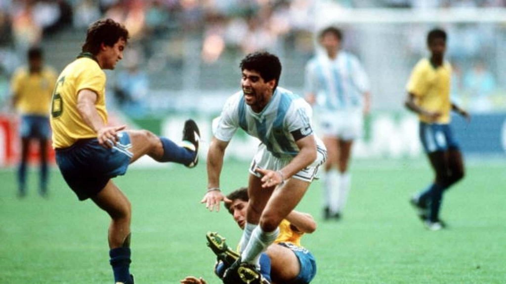 Maradona 1990_6_24 (1_1) Brazil.jpg