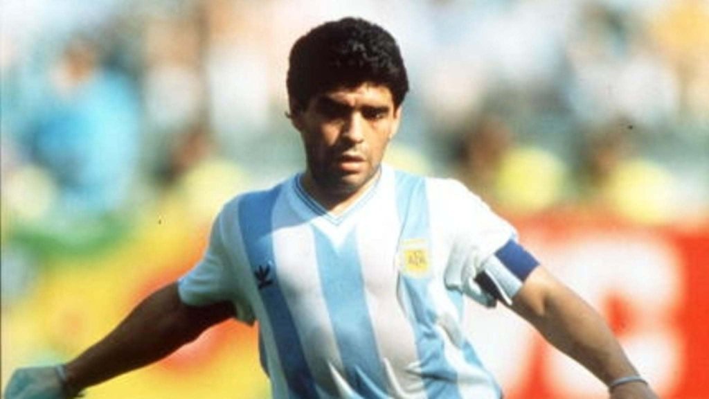 Maradona 1990_6_24 (1_3).jpg