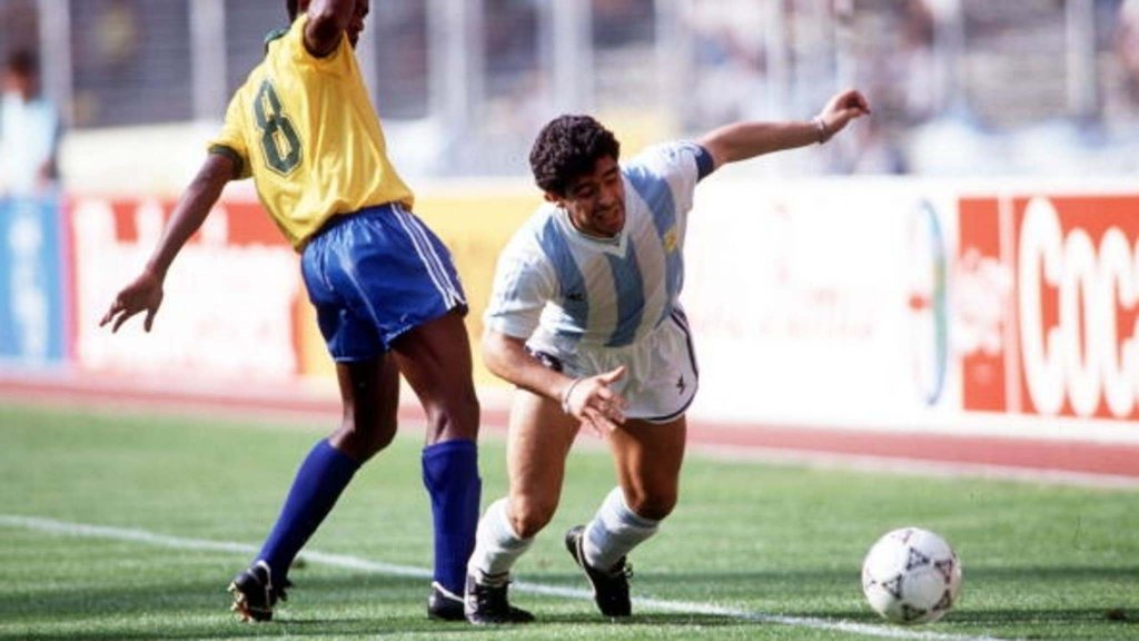 Maradona 1990_6_24 (1_4).jpg