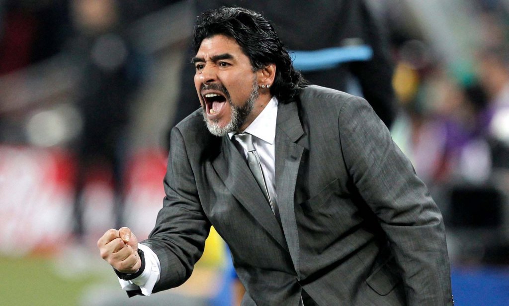 Maradona 2010_6_12 (6).jpg