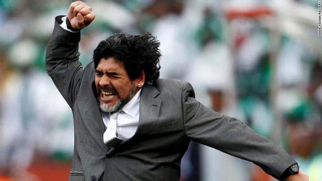 Maradona 2010_6_12 (7).jpg