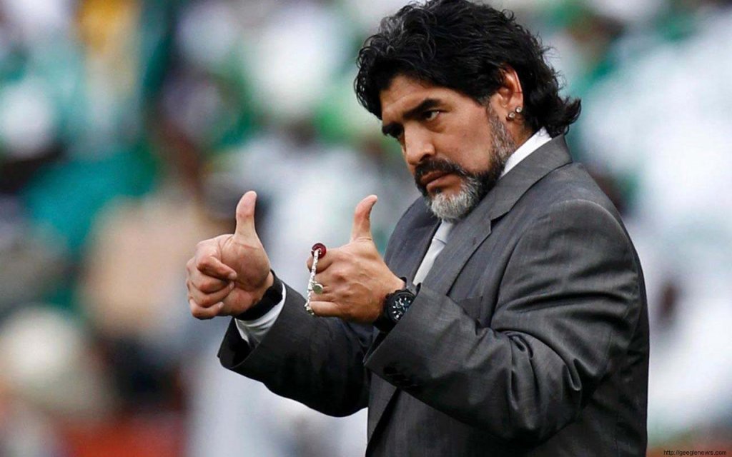 Maradona 2010_6_12 (8).jpg