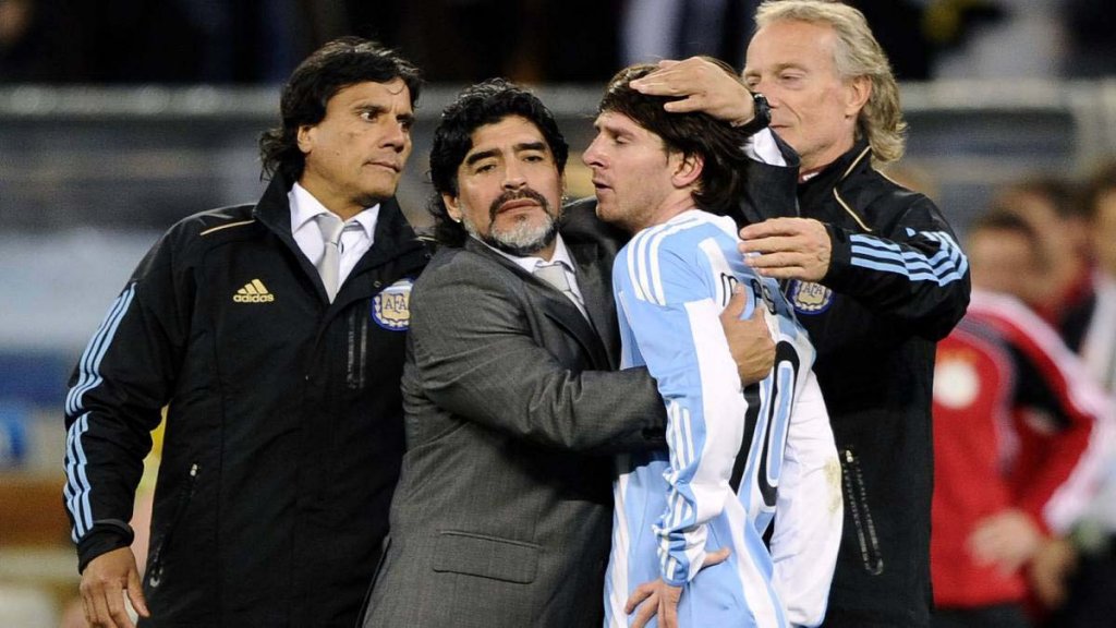 Maradona 2010_7_3 (1_2).jpg