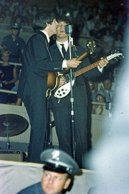 Beatles 1964x (13).jpg