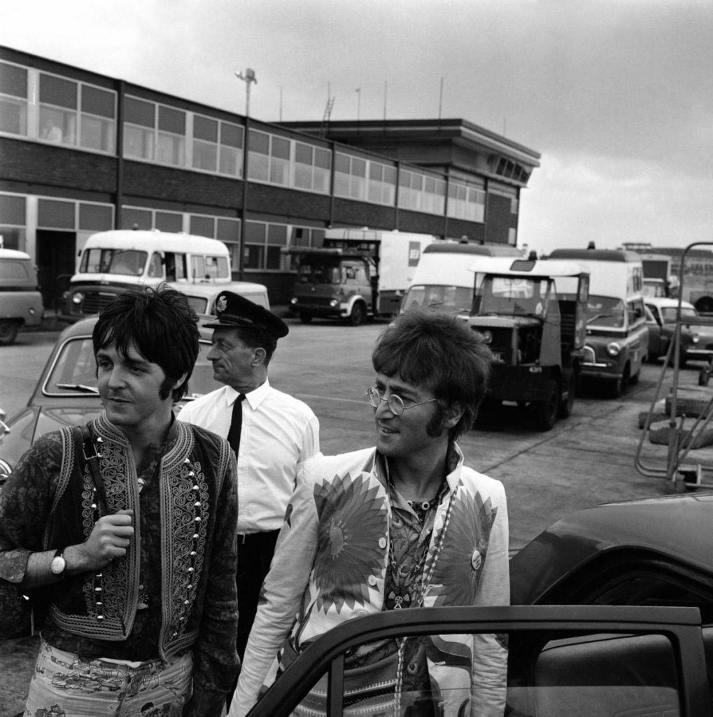 Beatles 1967_7_31 (1).jpg