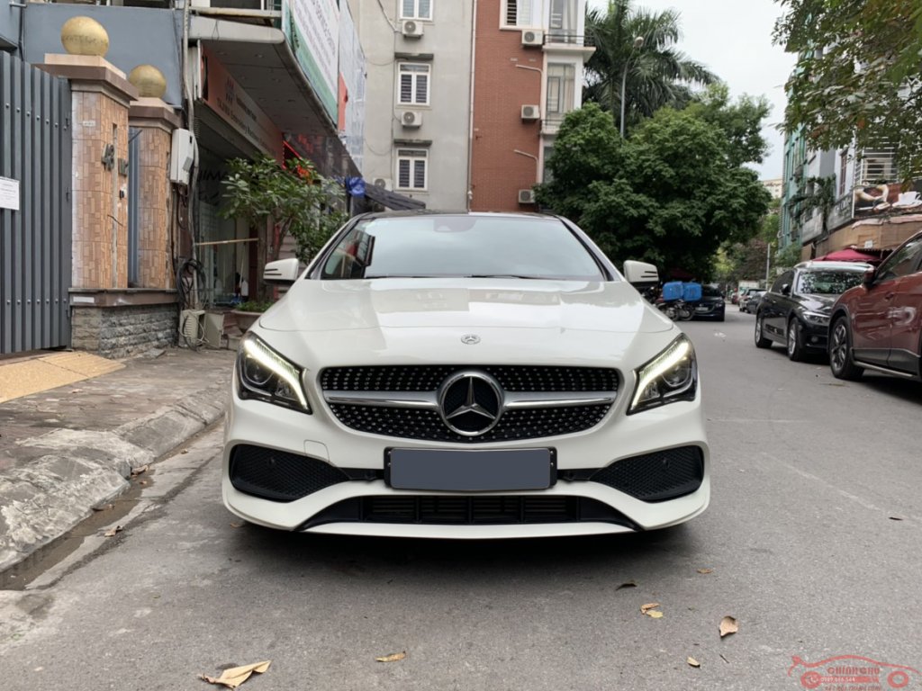 Mercedes CLA 240 AMG 2017 (1).jpg