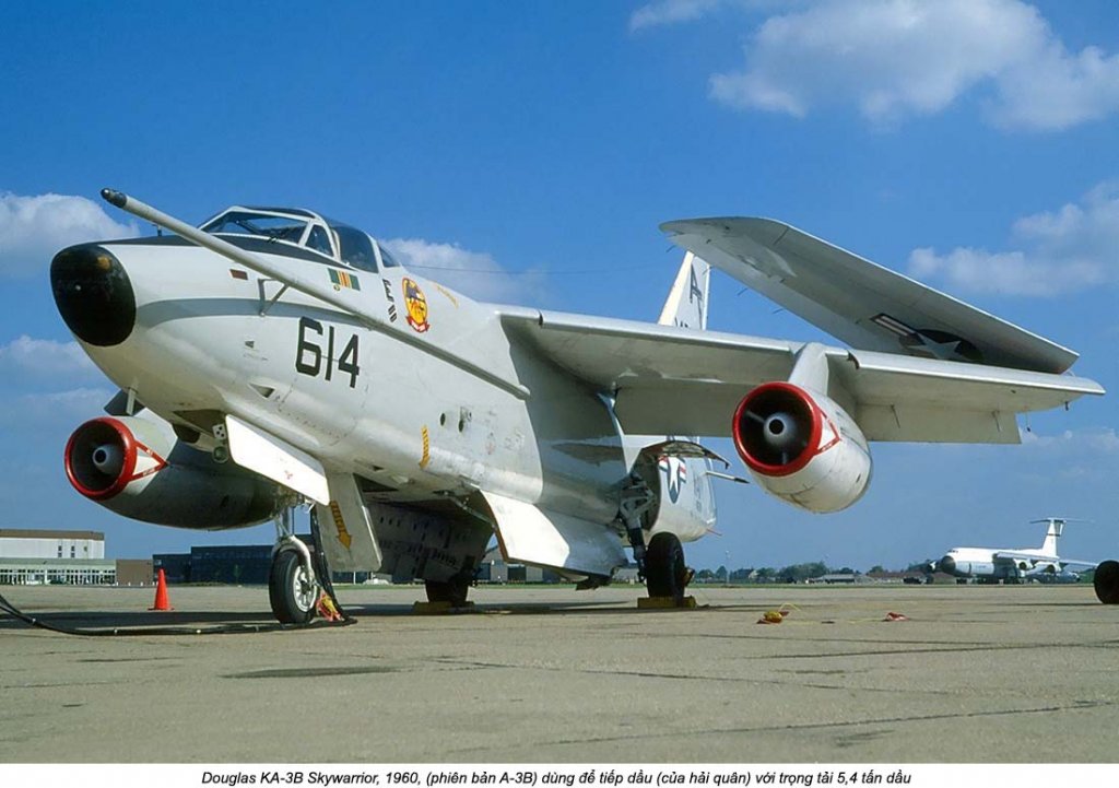 Douglas A-3 Skywarrior (11).jpg