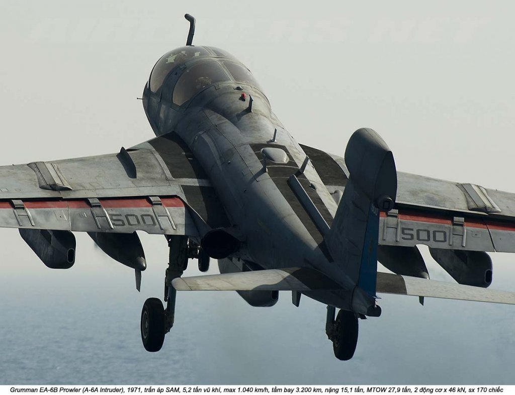 EA-6B Prowler (G-128) (7).jpg