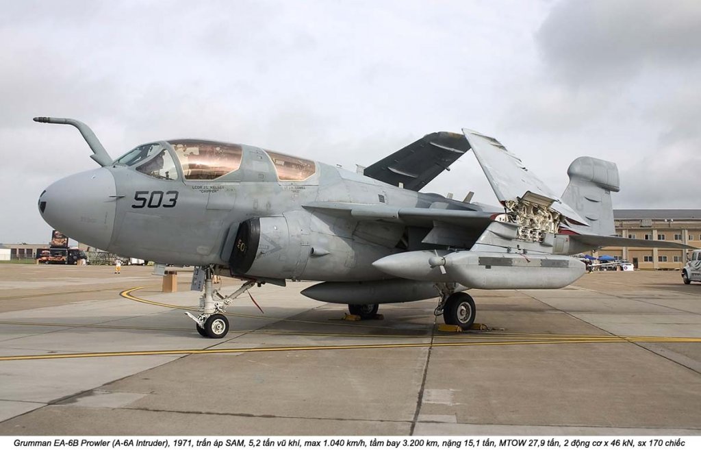 EA-6B Prowler (G-128) (17).jpg