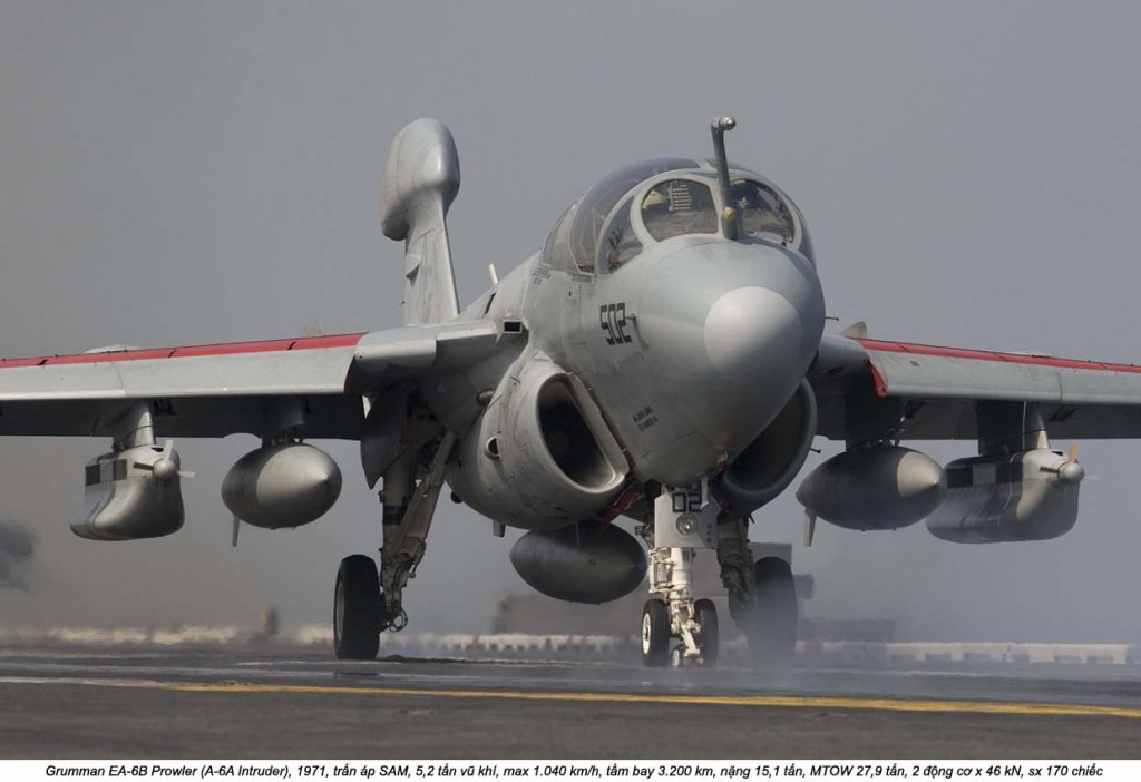 EA-6B Prowler (G-128) (21).jpg