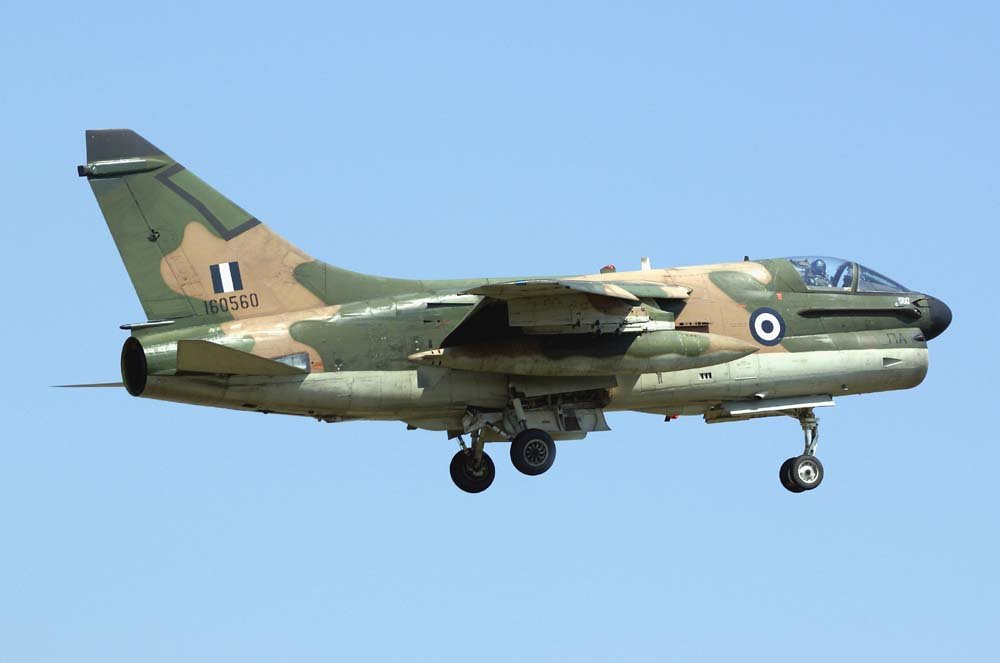 A-7 Corsair II (23).jpg