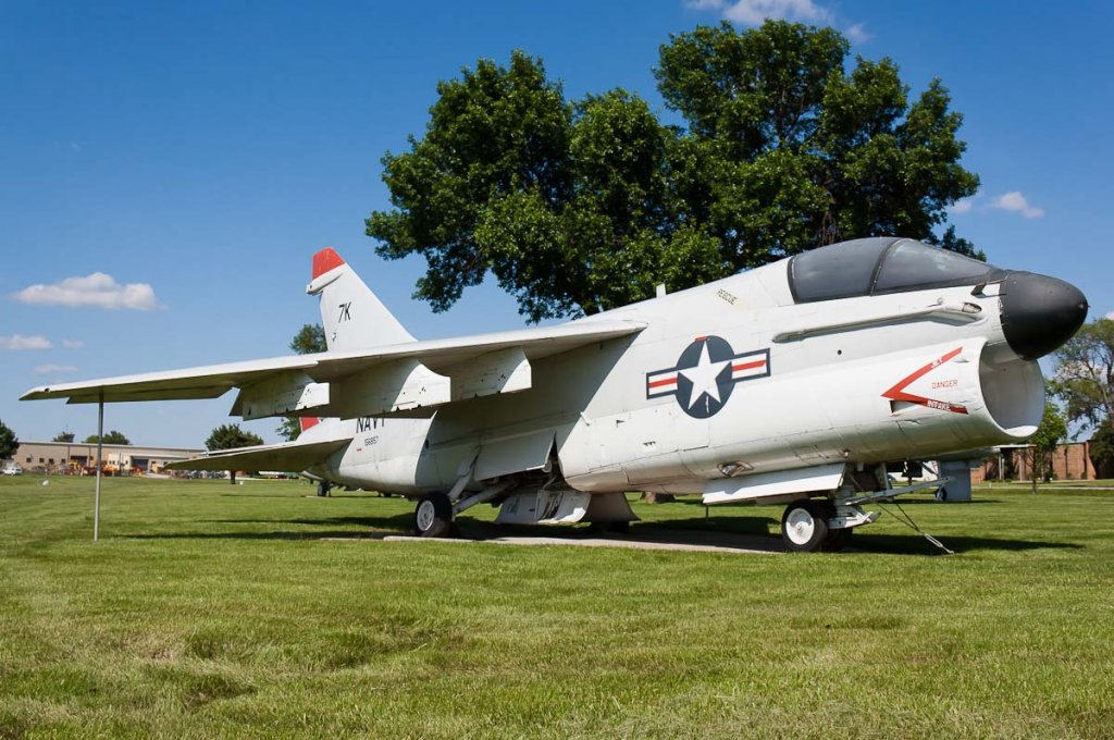 A-7 Corsair II (29).jpg