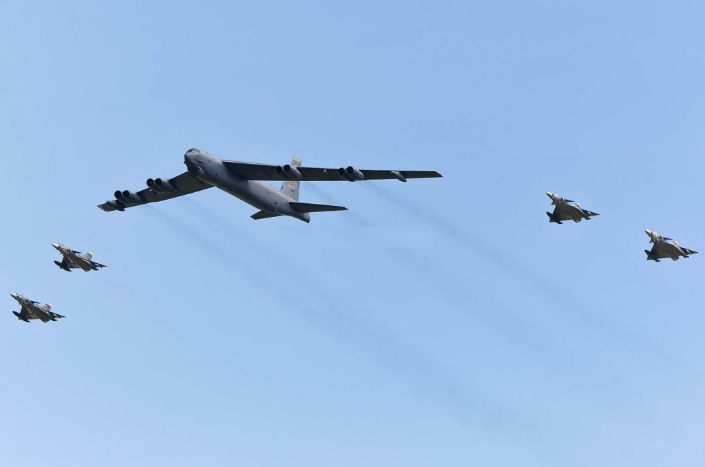 B-52 (101_4_1).jpg