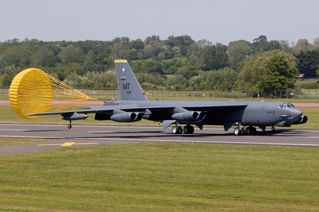 B-52 (104_1) Dù.jpg