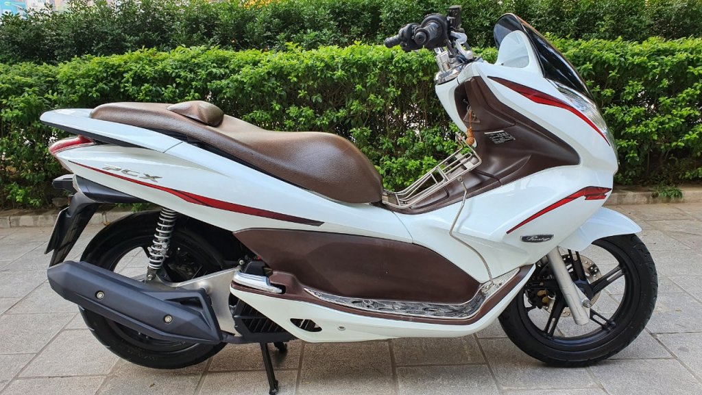 Honda PCX 125 trắng 2010 - 3590 - giá 26.8 triệu (5).jpg