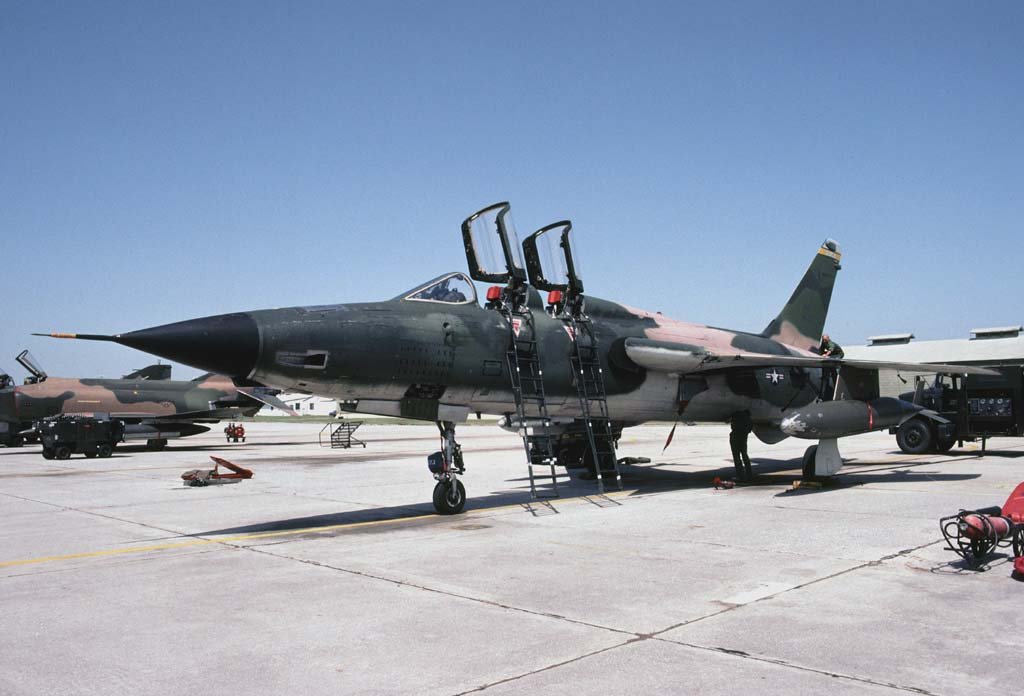 F-105G Wild Weasel (11).jpg