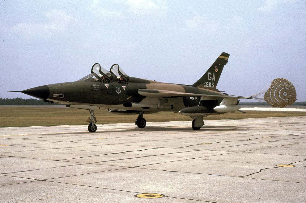 F-105G Wild Weasel (12).jpg