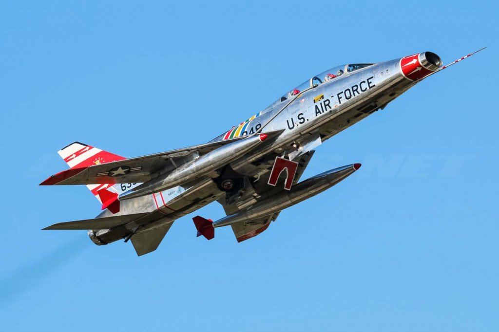 F-100 Super Sabre (30_2).jpg