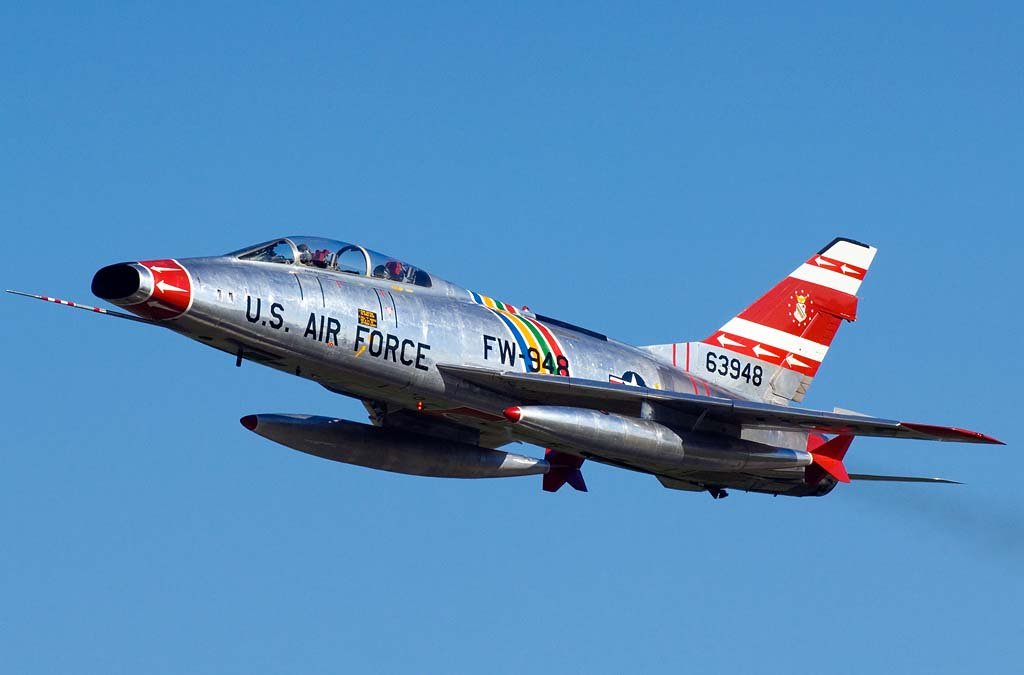 F-100 Super Sabre (30_9).jpg