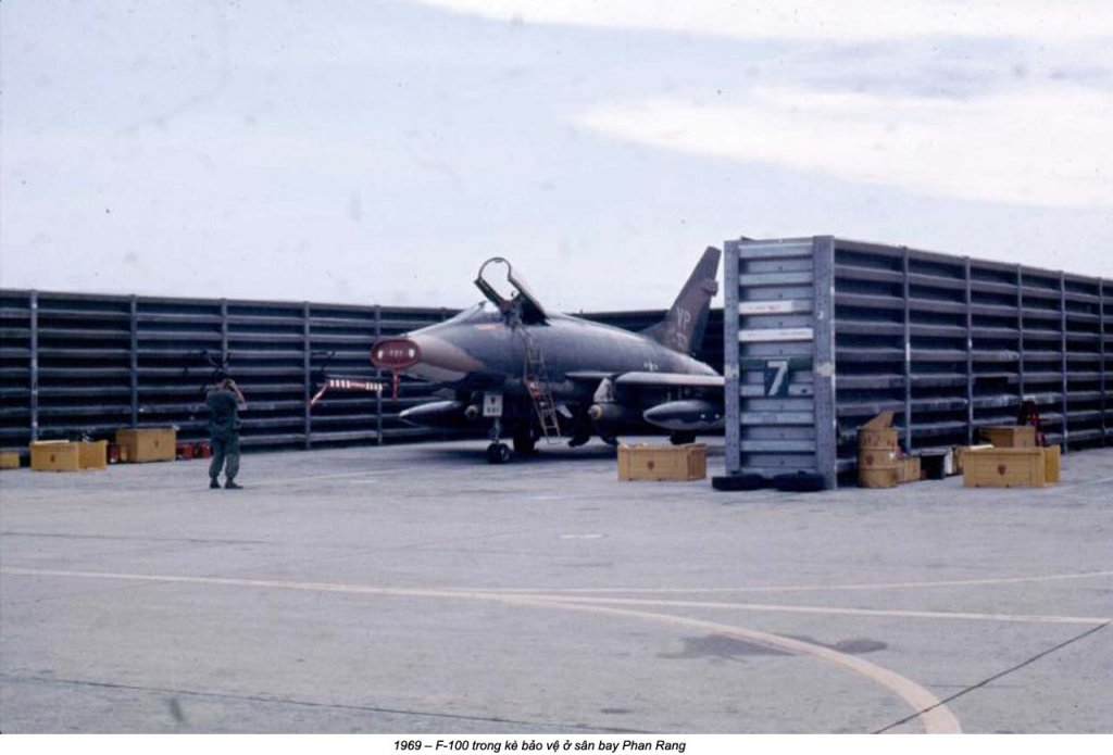 F-100 (x5).jpg