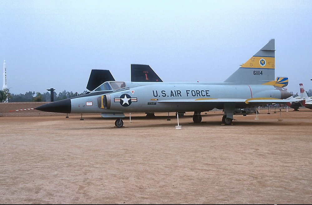 F-102 Delta Dagger (15).jpg